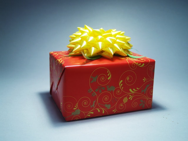 Nakupujete Vánoční dárky na internetu? Na co si dát pozor