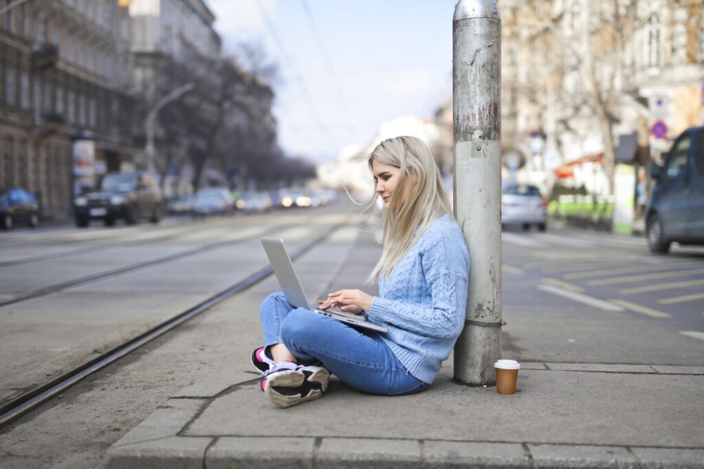 Internet vzduchem rozhodně nepatří do starého železa! Kdy volit internet vzduchem nebo kabelem?